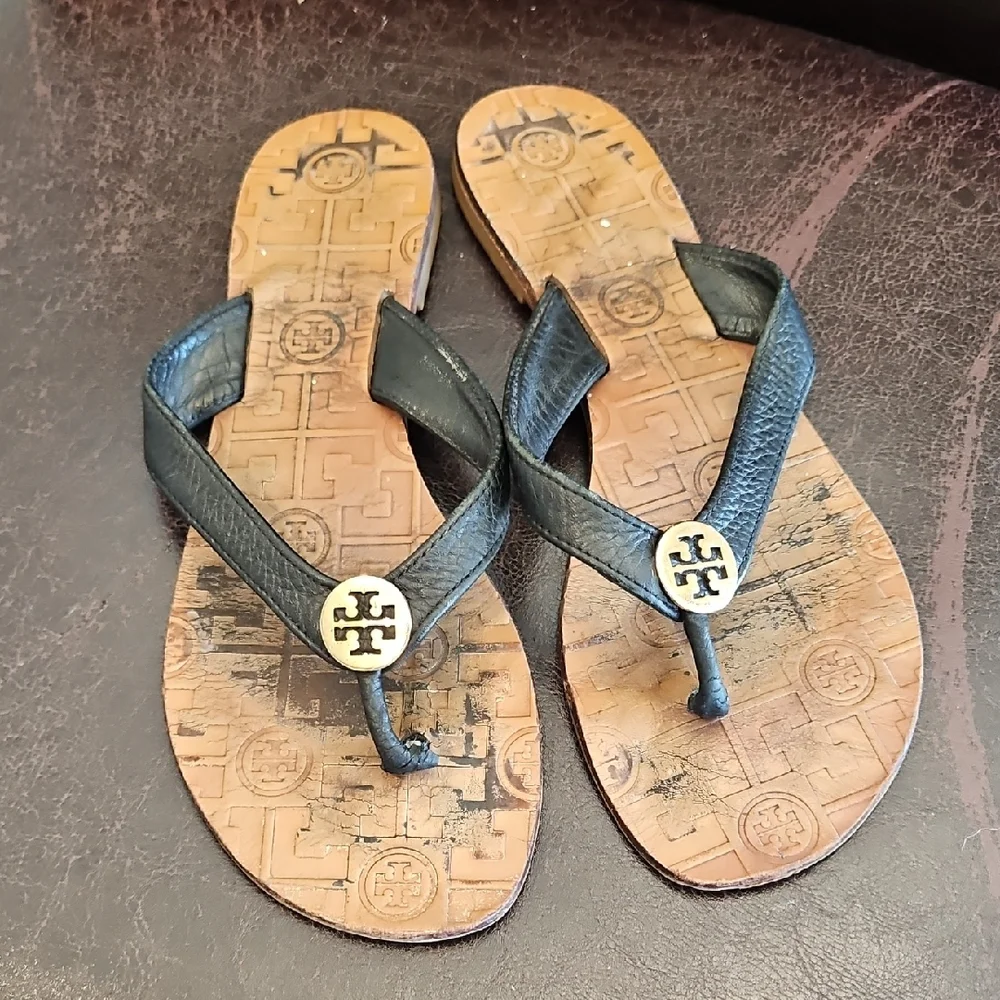 Tory Burch Black Leather/Gold Logo Thong Sandals, WELL Loved, Size 7